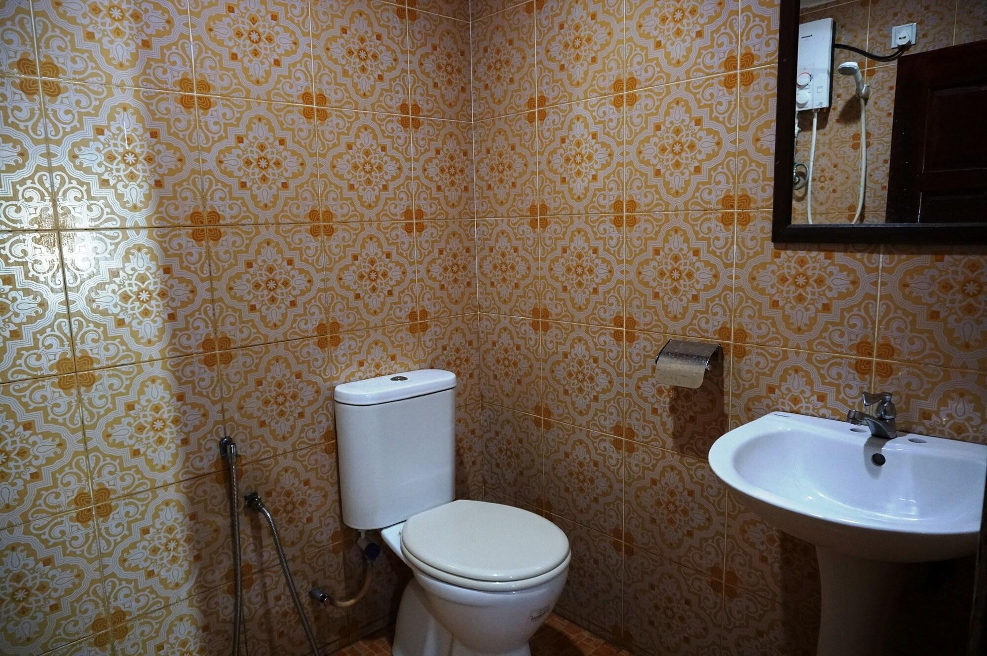 1 Baron Motel Куах Екстер'єр фото