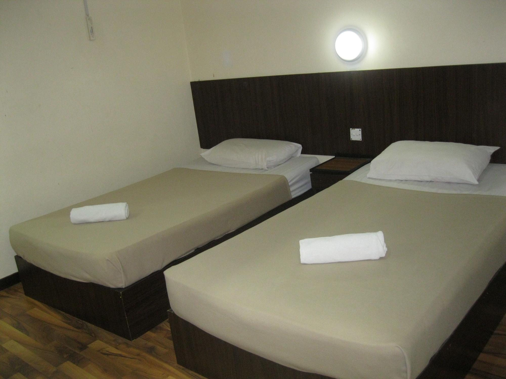1 Baron Motel Куах Екстер'єр фото